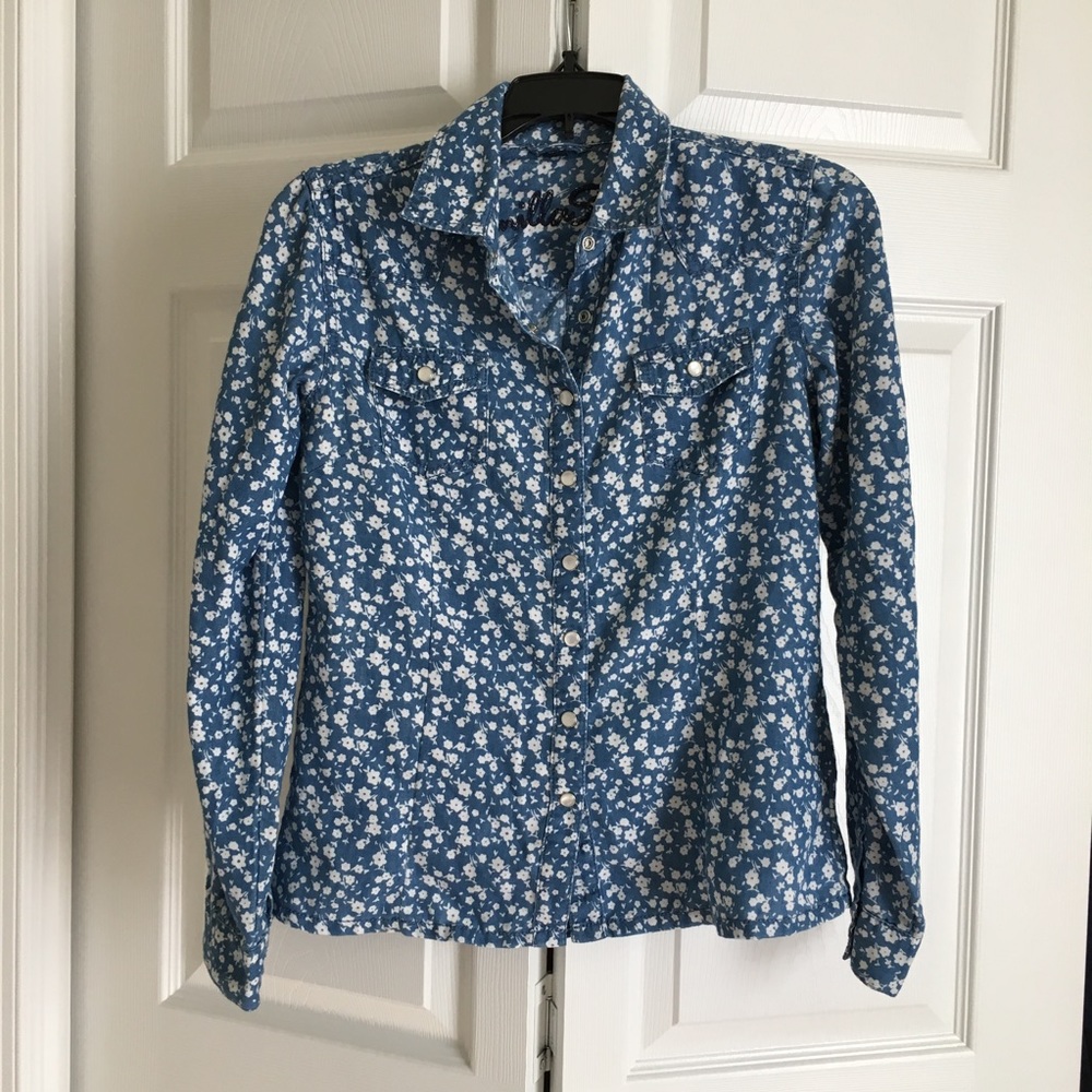 Blue & White Floral Cotton Button Down, sz M